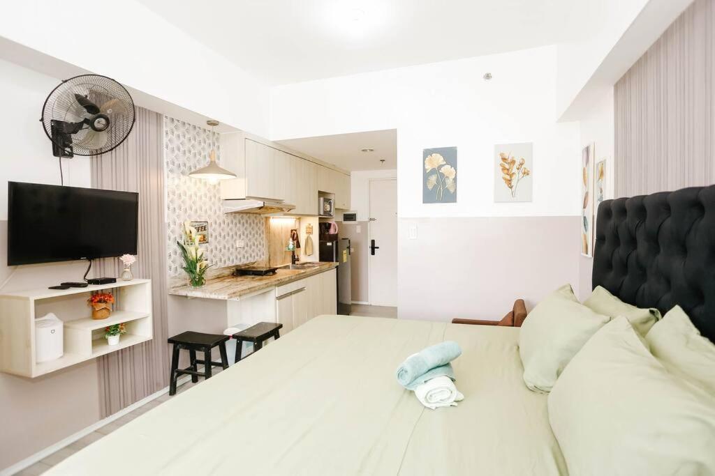 Molly's Place In Sunvida Tower G29-sm * Cebu