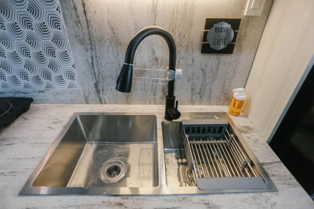 Molly's Place In Sunvida Tower G29-sm Apartment Cebu